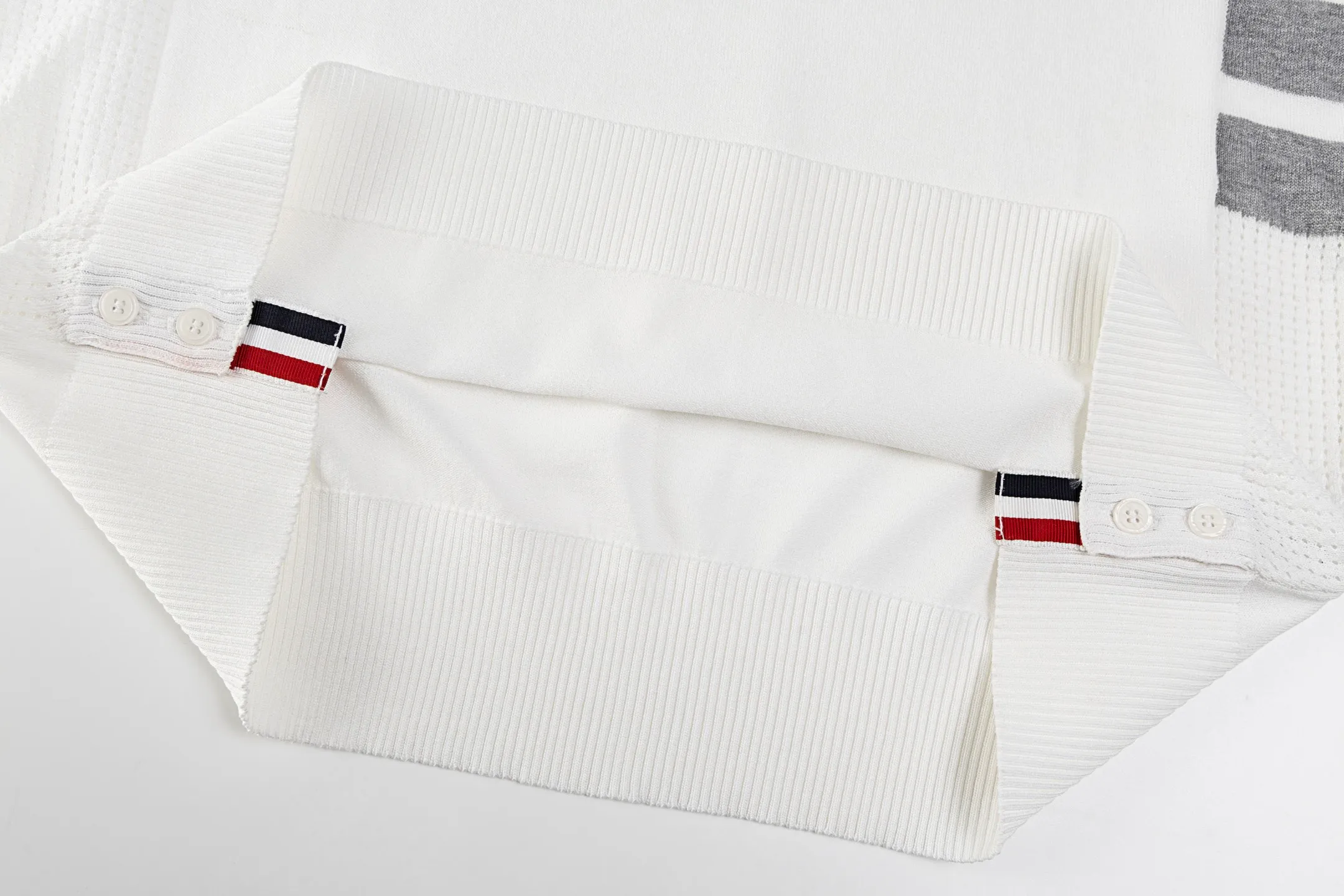 Thom Browne ➡️ TBClassic Classic Quality⚠️ ， ， ， ，Breathable， ， ❗️❗️ ， ！ TBSeries ， ， ！ :White Size:M-3XL